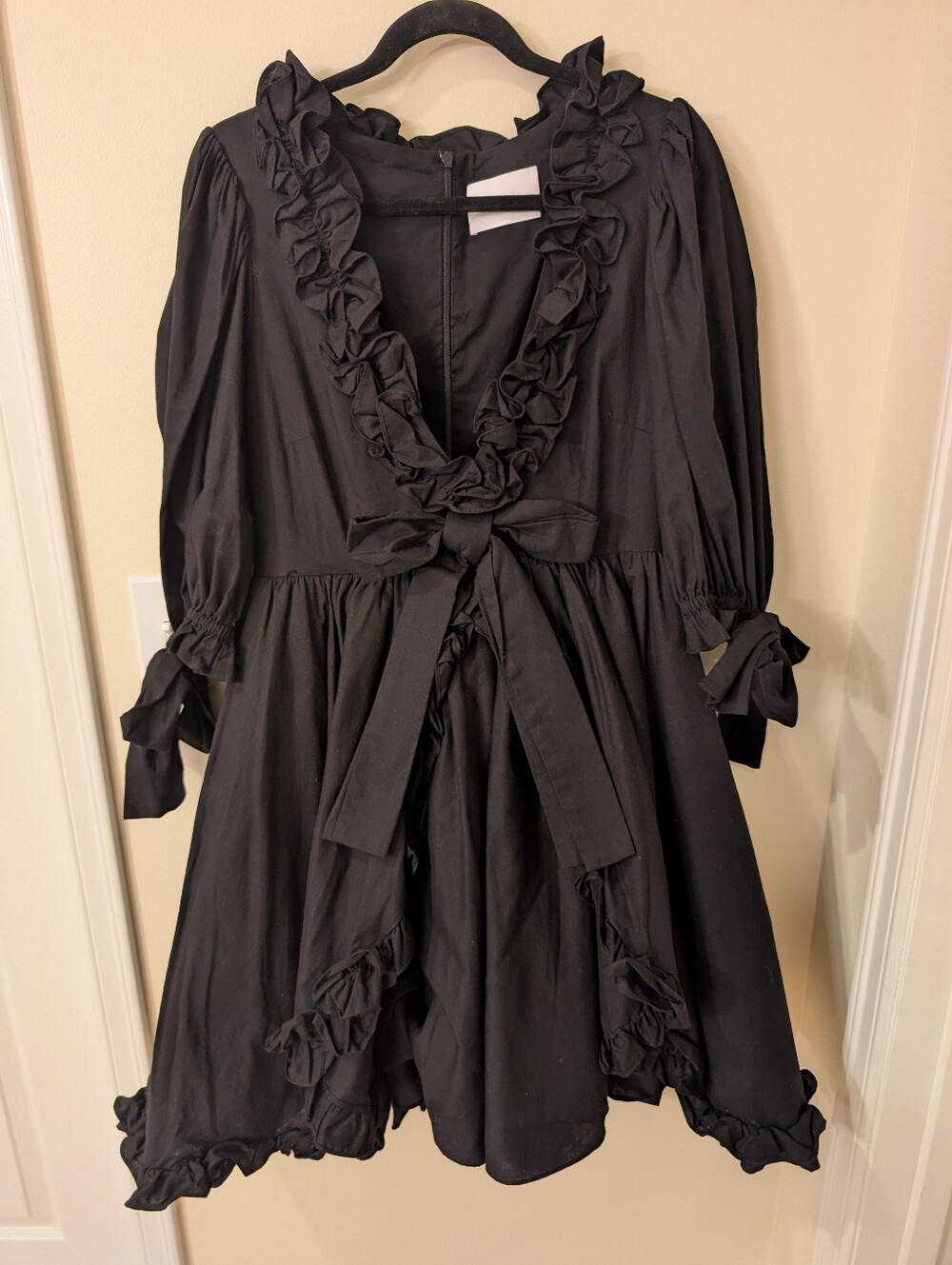 Selkie | The Caviar Marie Dress - Picture 3 of 4